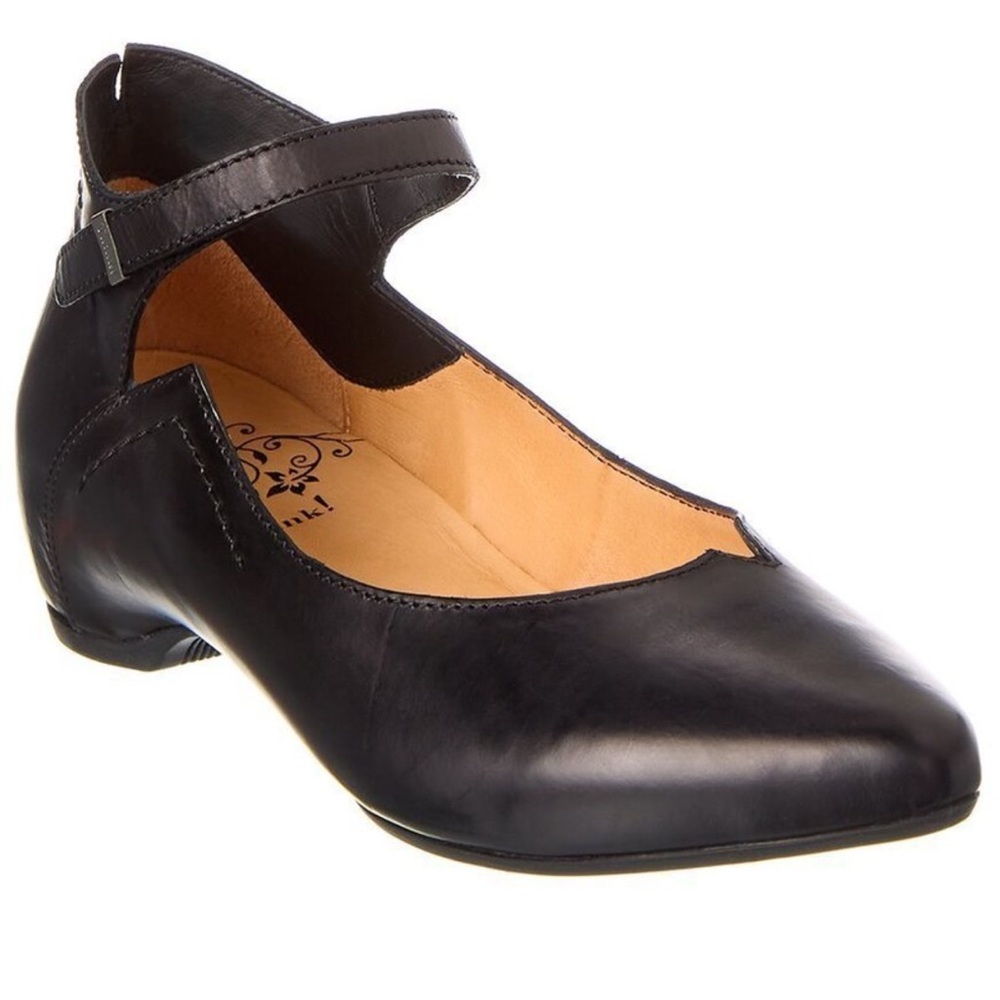 Think! Black Leather Mary Jane Flats